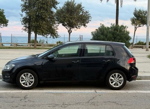 
								Volkswagen Golf 2013 lleno									