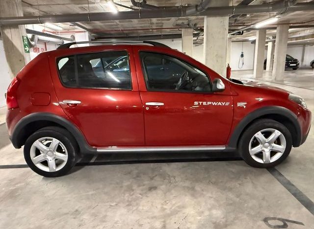 
								Dacia Sandero 2011 lleno									