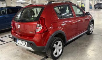 
									Dacia Sandero 2011 lleno								