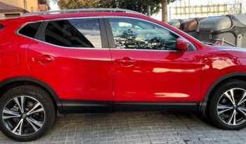 
									Nissan Qashqai 2017 lleno								