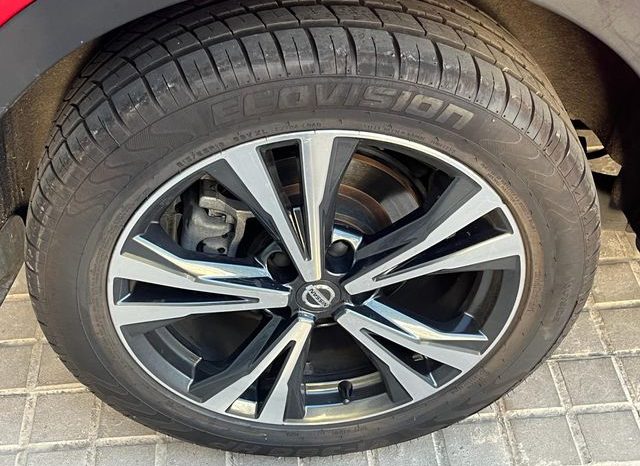 
								Nissan Qashqai 2017 lleno									