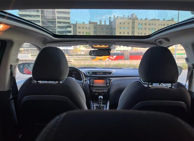 
								Nissan Qashqai 2017 lleno									