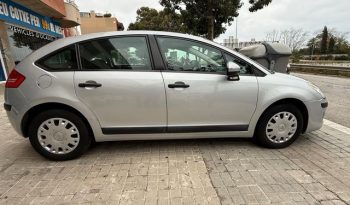 
									Citroën C4 2010 lleno								