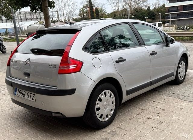 
								Citroën C4 2010 lleno									