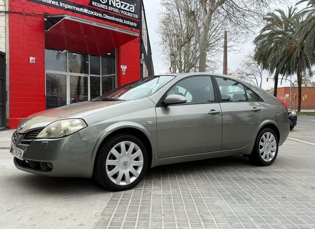 
								Nissan Primera 2007 lleno									