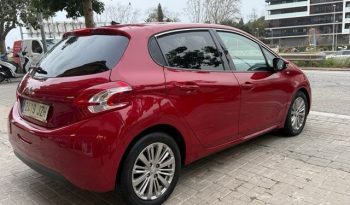 
									Peugeot 208 2017 lleno								