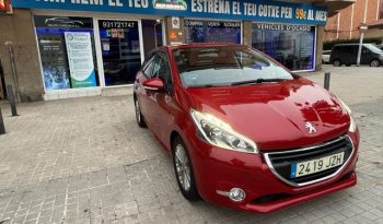 
									Peugeot 208 2017 lleno								