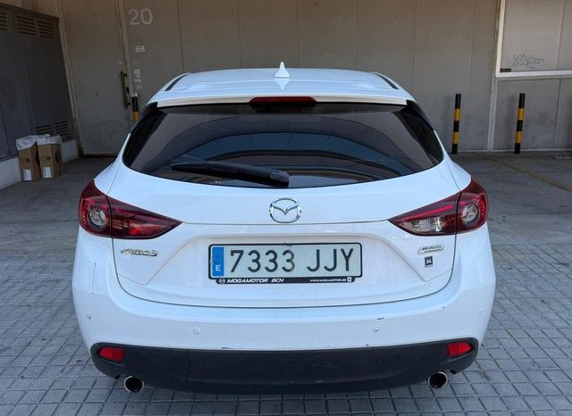 
								Mazda 3 2015 lleno									