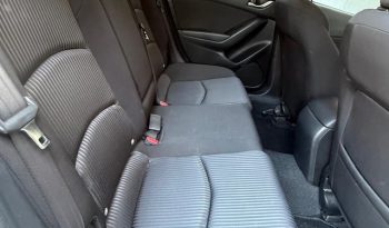 
									Mazda 3 2015 lleno								