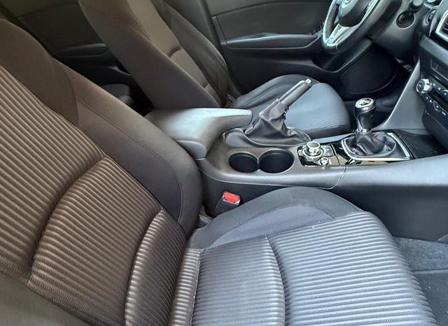 
								Mazda 3 2015 lleno									