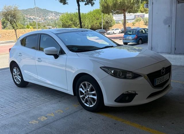 
								Mazda 3 2015 lleno									