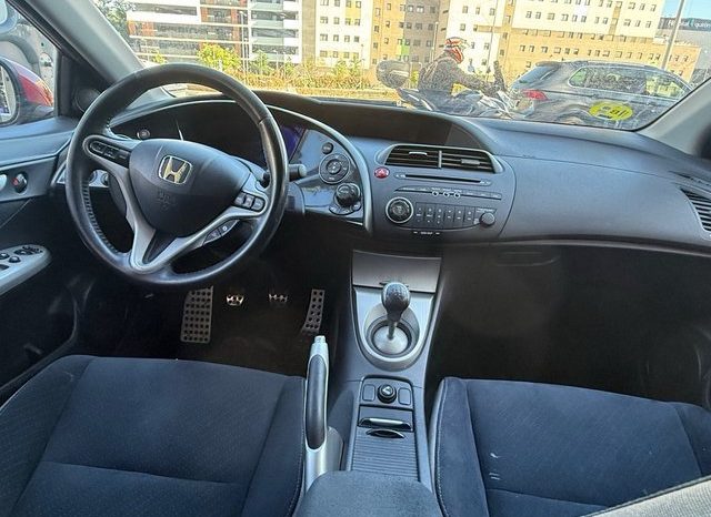 
								Honda Civic 2009 lleno									