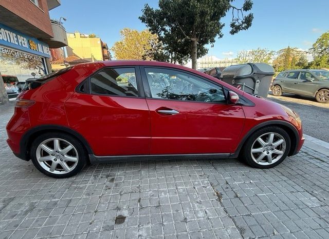 
								Honda Civic 2009 lleno									