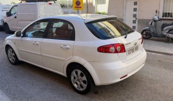 
									Chevrolet Lacetti 2011 lleno								