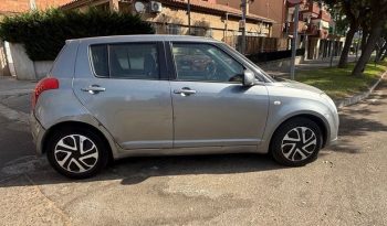 
									Suzuki Swift 2008 lleno								