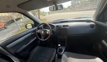 
									Suzuki Swift 2008 lleno								