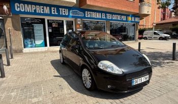 
									FIAT Punto 2008 lleno								