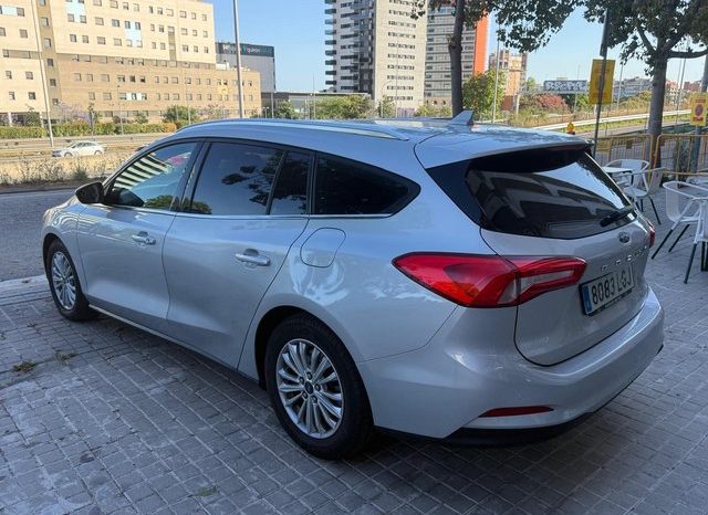 
								Ford Focus 2020 lleno									