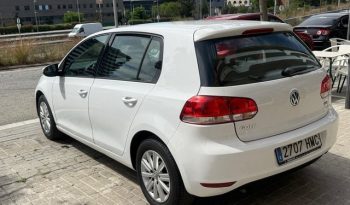 
									Volkswagen Golf 2012 lleno								