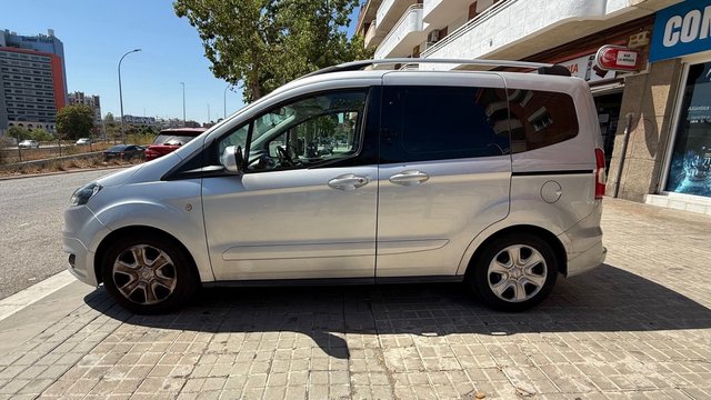 Ford Tourneo Courier 2018