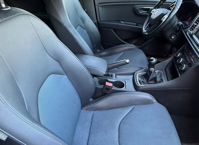 
								SEAT Leon ST 2016 lleno									