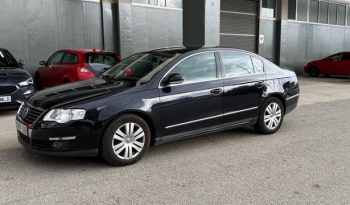 
									Volkswagen Passat 2006 lleno								