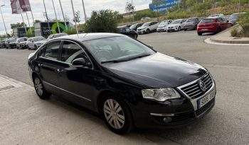
									Volkswagen Passat 2006 lleno								